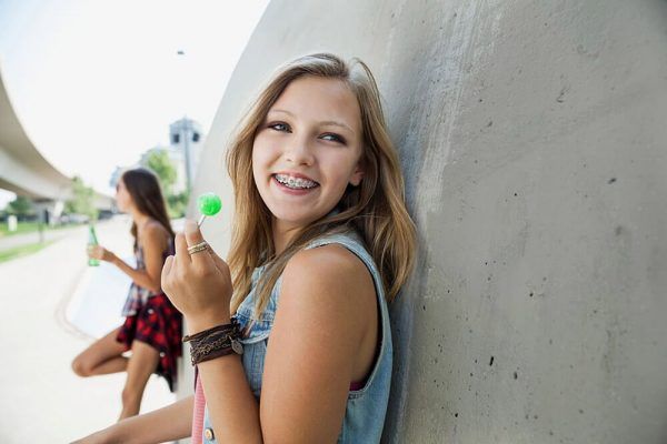 nieng-rang-tre-em-18-tuoi