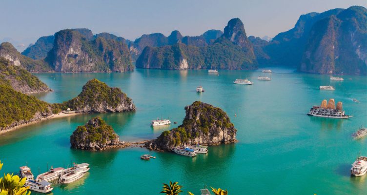 Ha Long bay dental tourism vietnam
